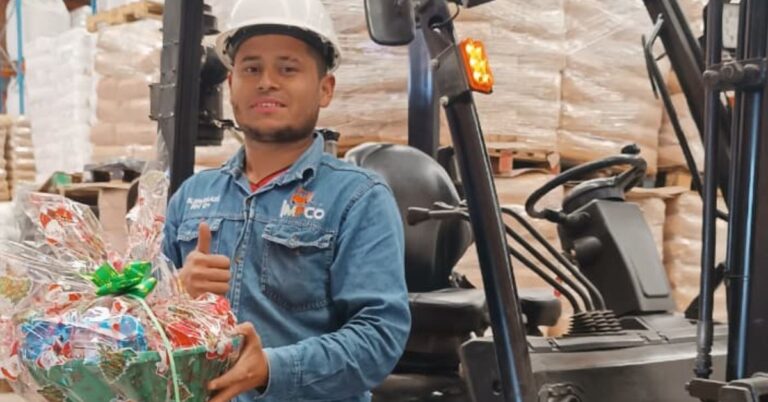 Detalles que unen a nuestros colaboradores en Navidad