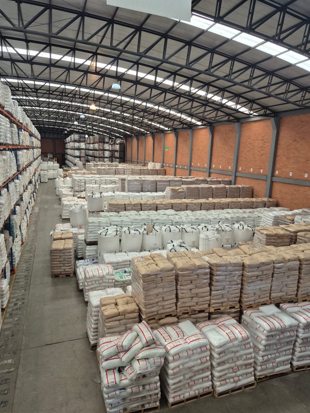 Almacenamiento en bodega Cartagena Colombia